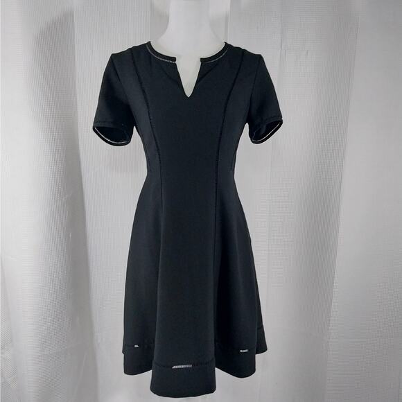 NWOT! BANANA REPUBLIC! ELEGANT BLACK PICOT TRIMMED "LITTLE BLACK DRESS!" SZ 6 - Picture 2 of 8